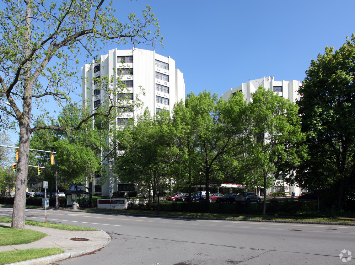 Primary Photo - Winton Gardens Towers