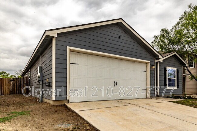 Foto del edificio - 6223 Lakefront