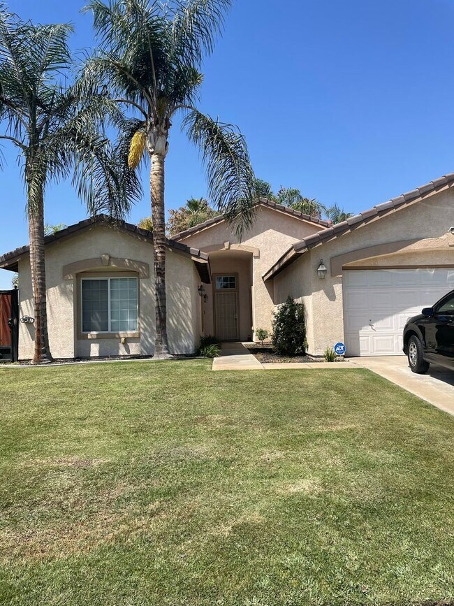 Foto del edificio - Modern Comfort Meets Resort Living – Updated 3-Bedroom + Bonus Room with Pool & RV Parking