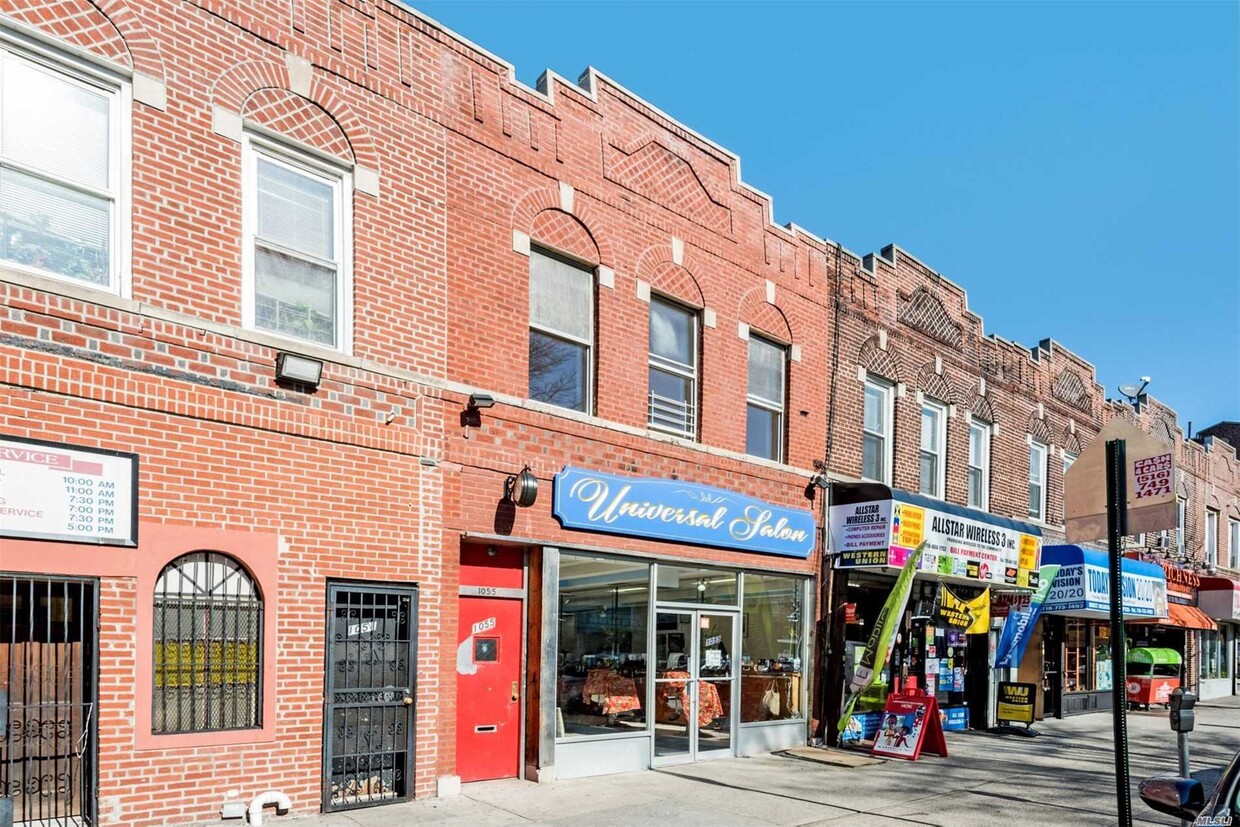 Foto principal - 1055 Rutland Rd