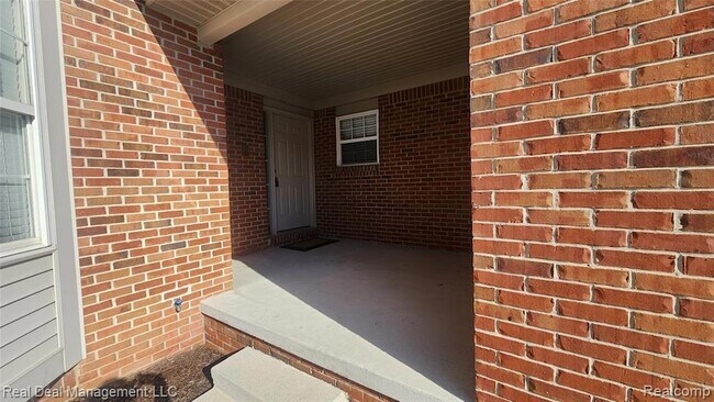 Foto del edificio - 6146 Lone Oak Cir