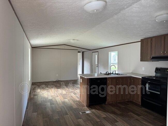 Building Photo - 396 Manatee Cove Dr