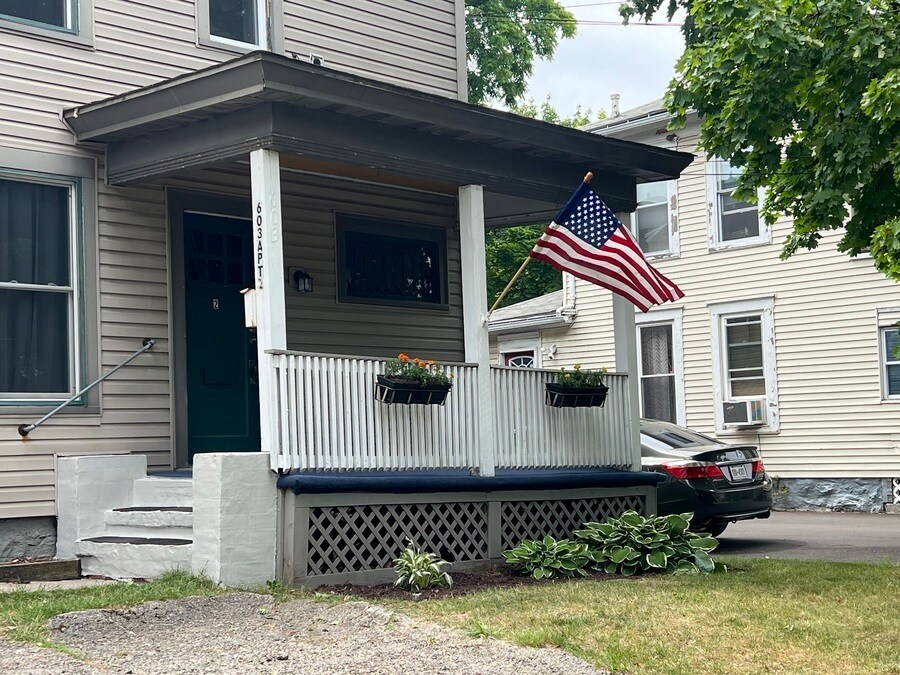 Primary Photo - 603 Avery Ave