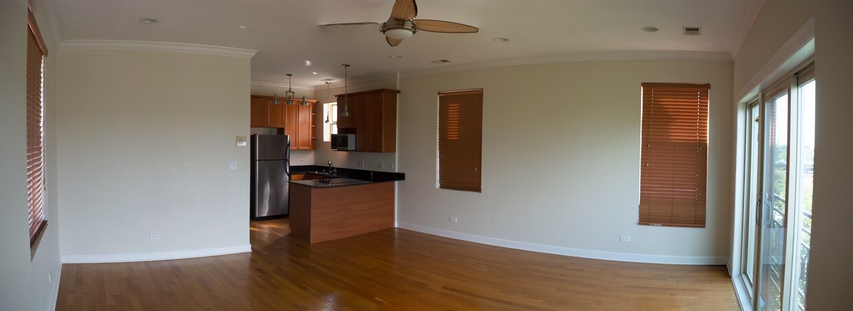 Open concept living room/kitchen - 2519 W Congress Pky