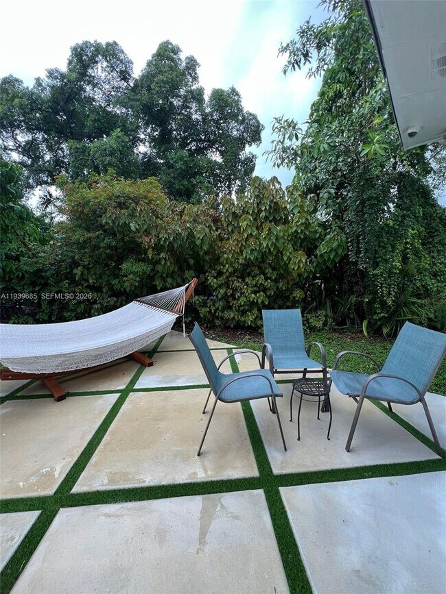 Foto del edificio - 1110 NE 119th St