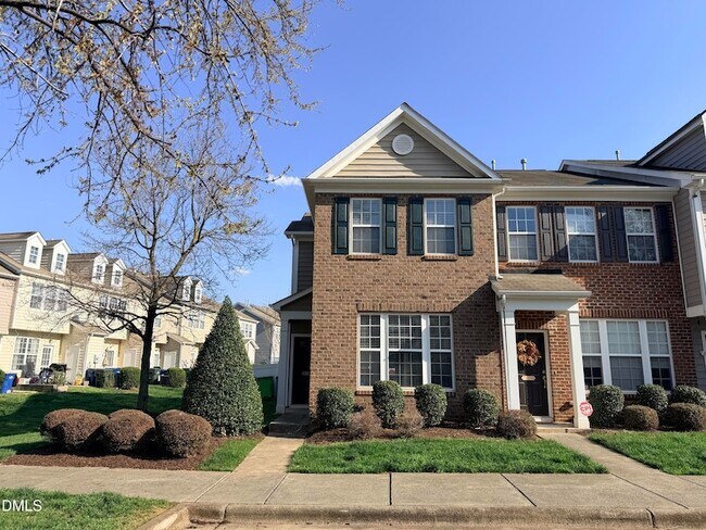 Building Photo - 651 Cupola Dr