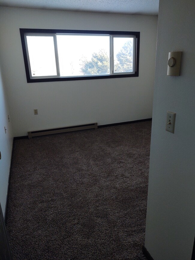 Bedroom - 808 Hills Ave