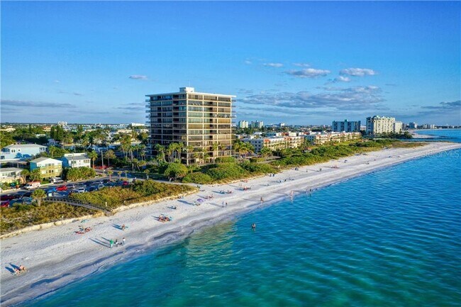 Building Photo - 7600 Bayshore Dr