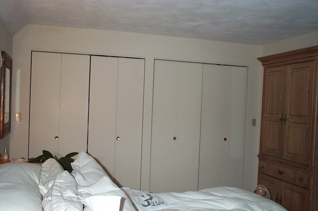 Master Bed closets - 15 Baldwin St