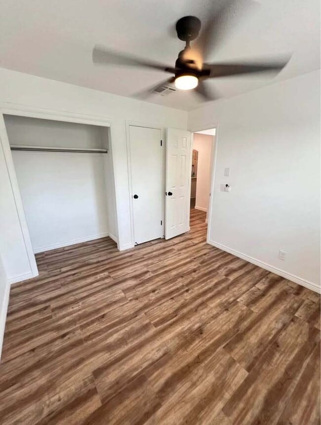 Building Photo - 85 N 300 E