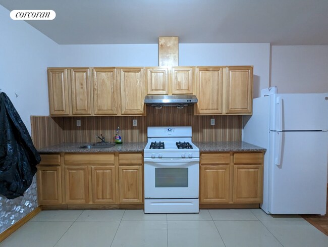 Building Photo - 5016 7th Ave