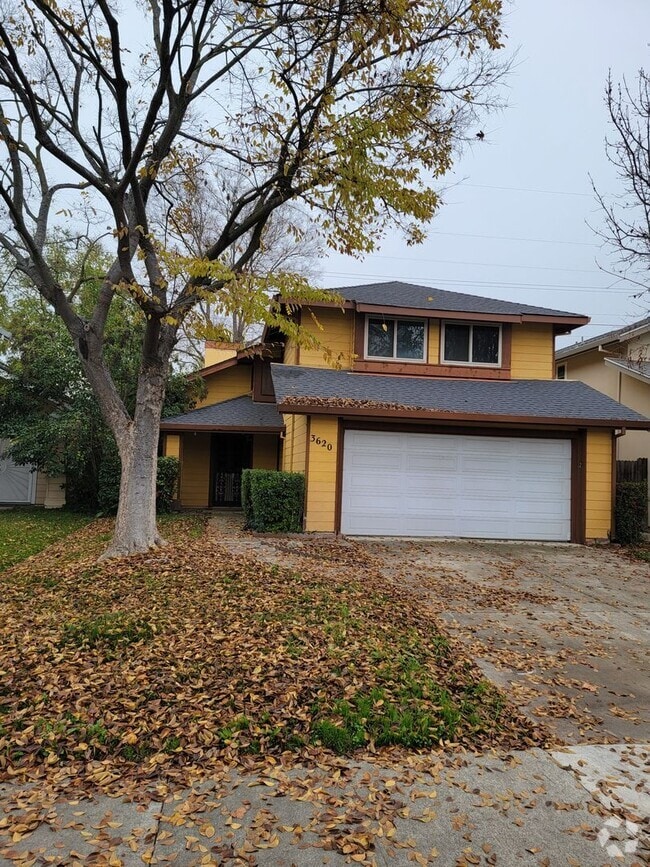 Building Photo - 3620 Rio Loma Way