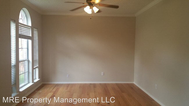 Foto del edificio - 4712 Park Bend Dr