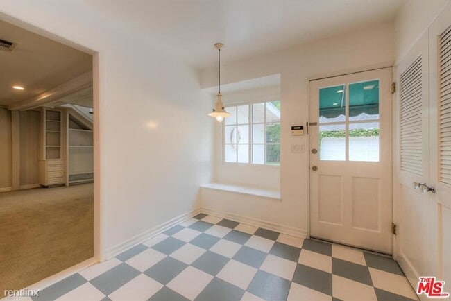 Building Photo - 3 br, 3 bath House - 4110 Sunnyslope Ave