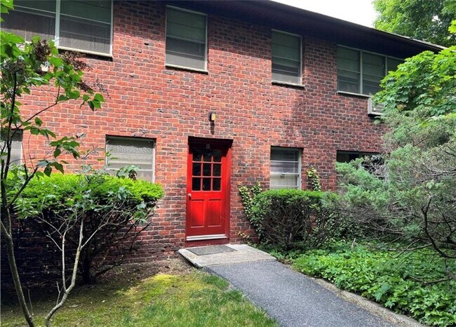 Building Photo - 65 Curie Rd