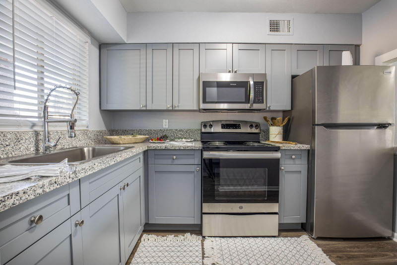 Foto principal - 4300 18th St W