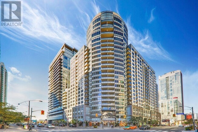 Building Photo - 20 Blue Jays Way