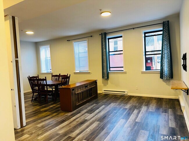 Building Photo - 63 Water St