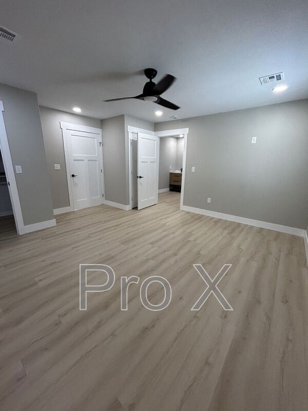 Foto del edificio - 1118 W 1st St