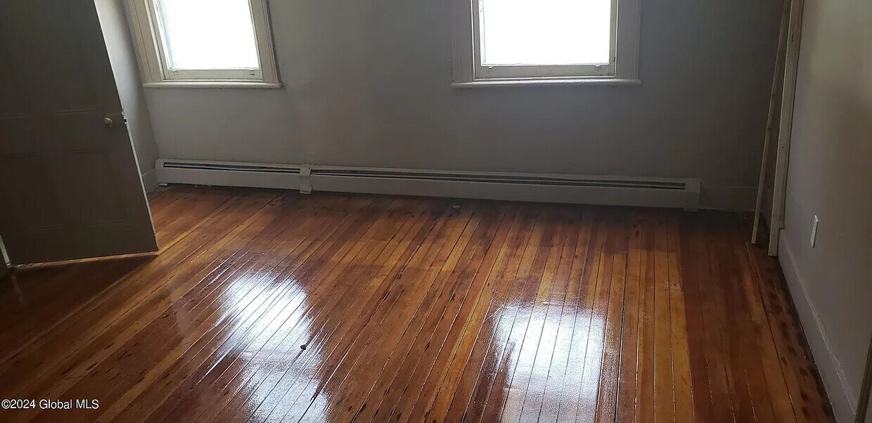 Foto principal - 510 Clinton Ave