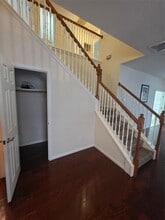 Building Photo - 2715 Riverhollow Ln