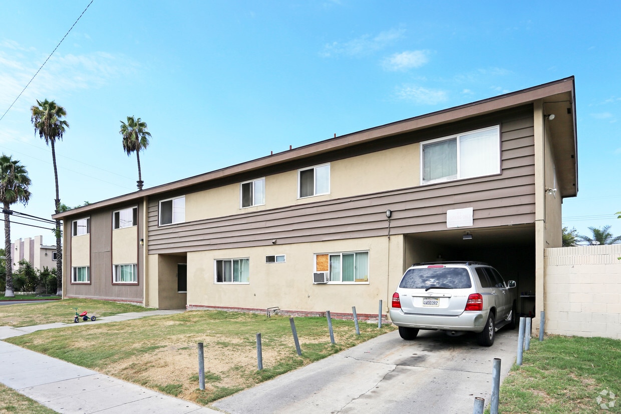 Building Photo - 11741 Stuart Dr