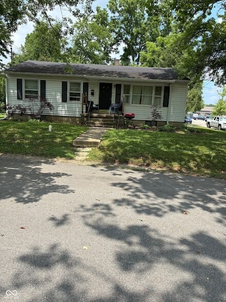 Foto principal - 210 W Sycamore St
