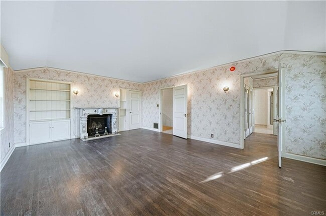 Foto del edificio - 1527 Royal Oaks Dr