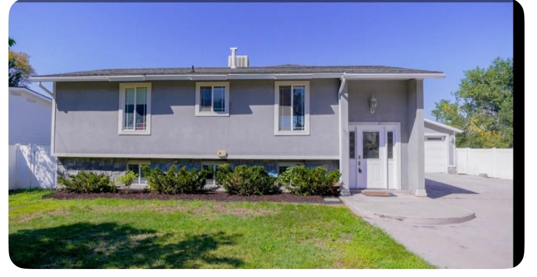 Primary Photo - 9568 Mumford Dr