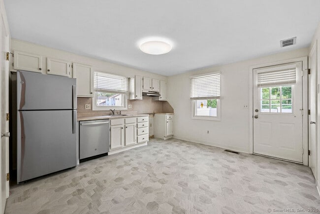 Foto del edificio - 8 Allspice Ln