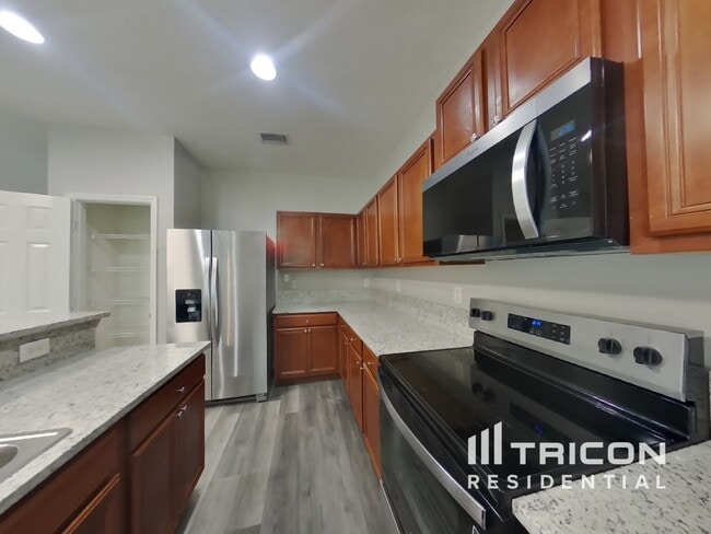 Building Photo - 86550 Cartesian Pointe Dr