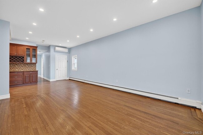 Building Photo - 92 Kimball Ave