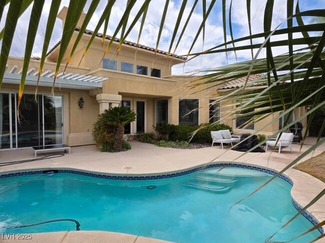 Foto del edificio - 2258 Green Mountain Ct
