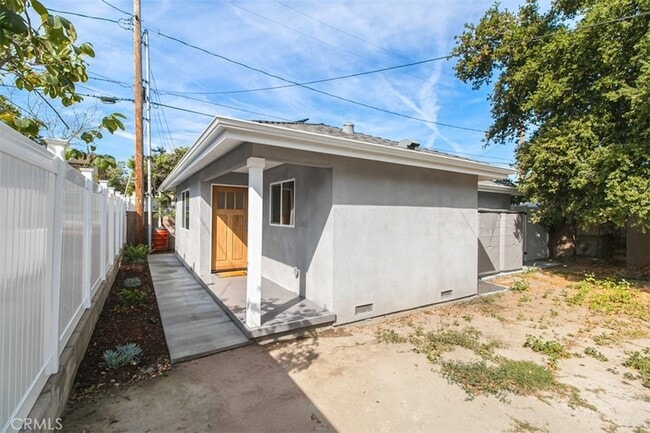 Foto del edificio - 319 N Shelton St