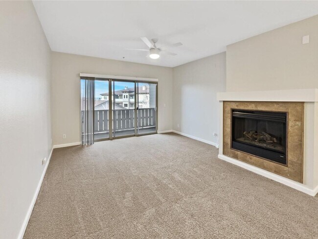 Foto del edificio - 2 Bedroom Condo in Parker