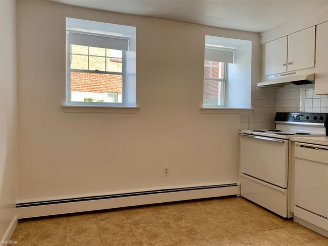 Foto del edificio - 2 br, 1 bath  - 176 Church St