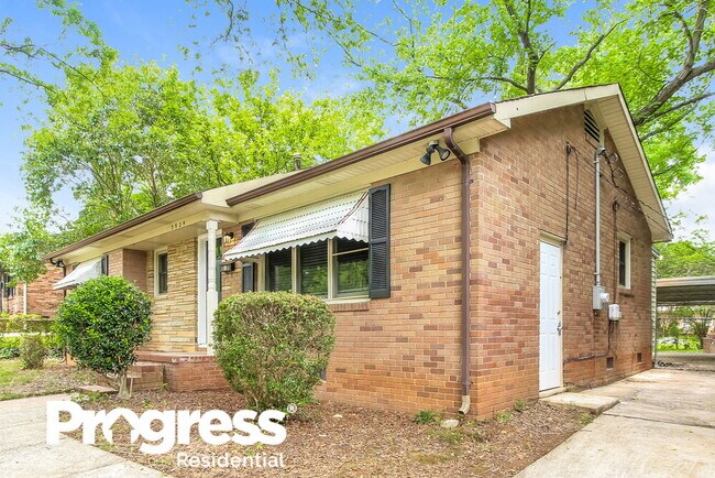 Building Photo - 3924 Broadview Dr