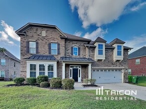 Building Photo - 172 Churchland Dr