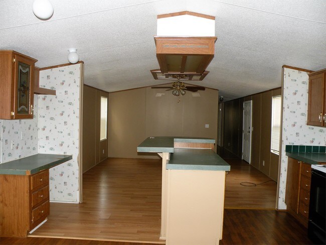 Building Photo - 757 Sabrina Ln