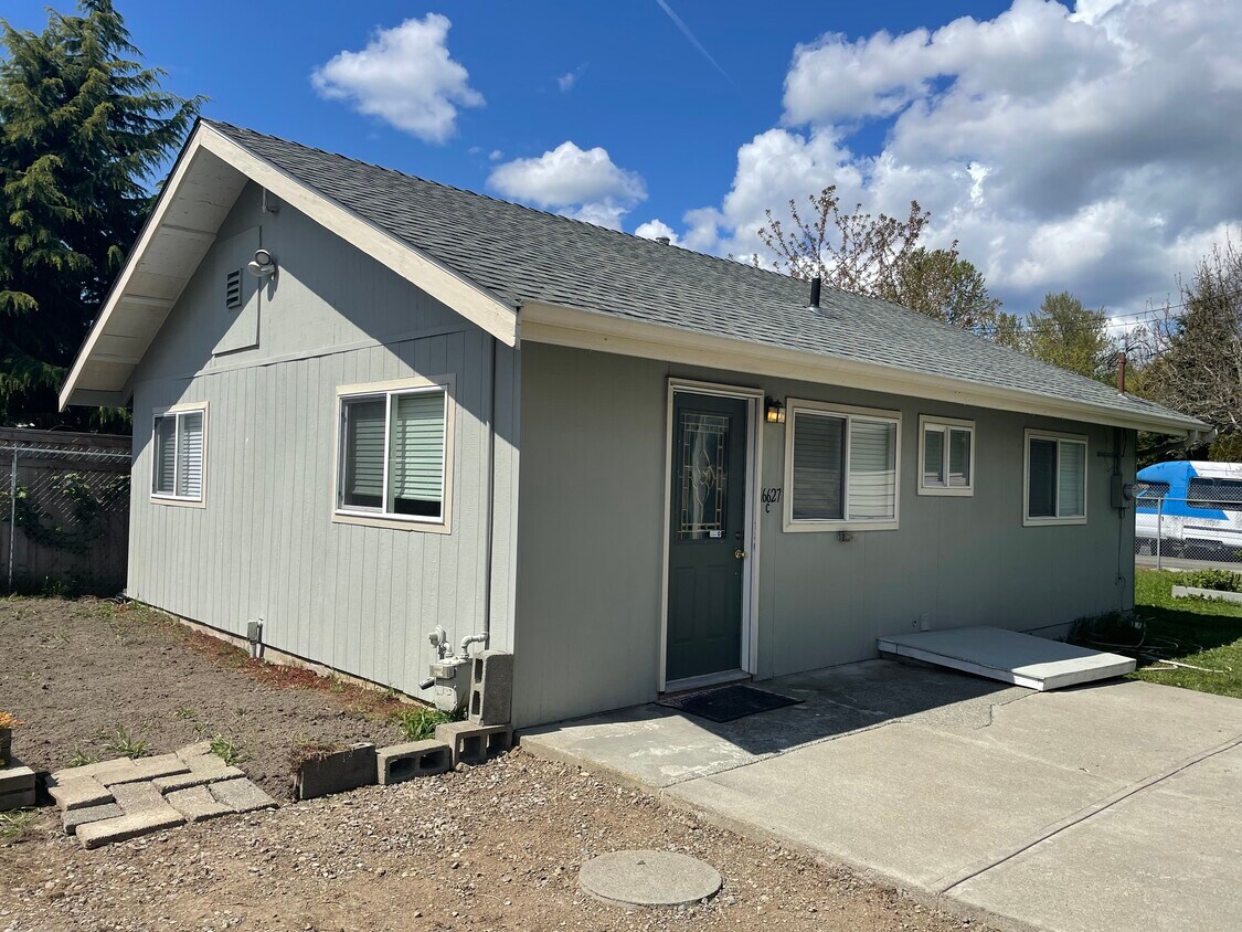 16627 113th Ave SE, Renton, WA 98055 House Rental in Renton, WA