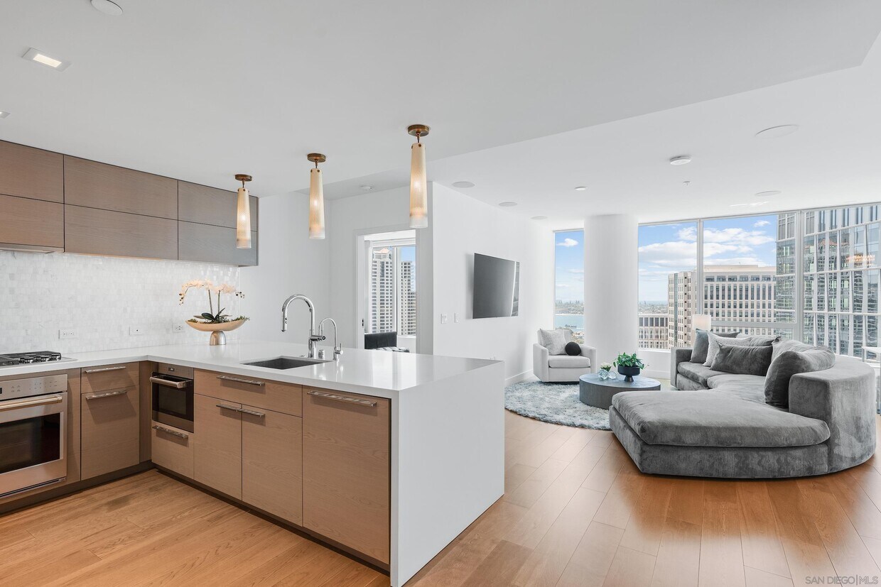 Foto principal - 888 W E St