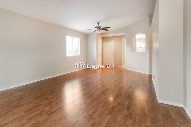 Foto del edificio - 2156 W Splitwood Pl