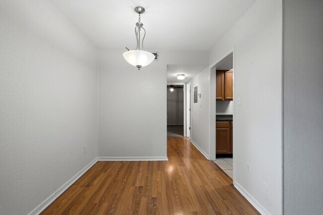 Building Photo - 507 NW 39th Rd