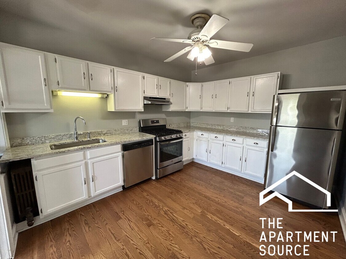 Primary Photo - 4519 N Wolcott Ave