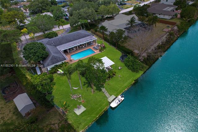 Foto del edificio - 7421 SW 174th St