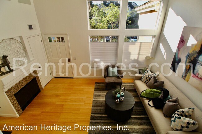 Foto del edificio - 12906 Carmel Creek Rd