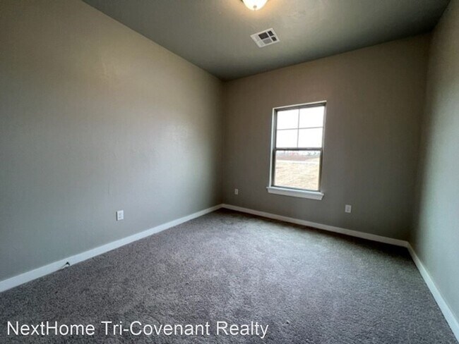 Foto del edificio - 3 br, 2 bath House - 1510 SW Heatherbrook Way