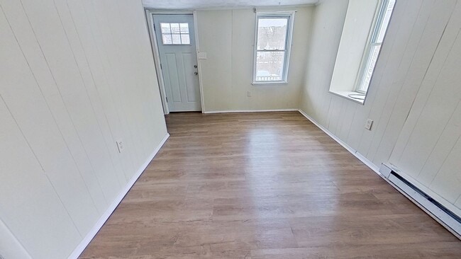 Building Photo - Semi Detached