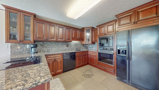 Foto del edificio - 2 Bed/2 Bath Condo on the Golf Course