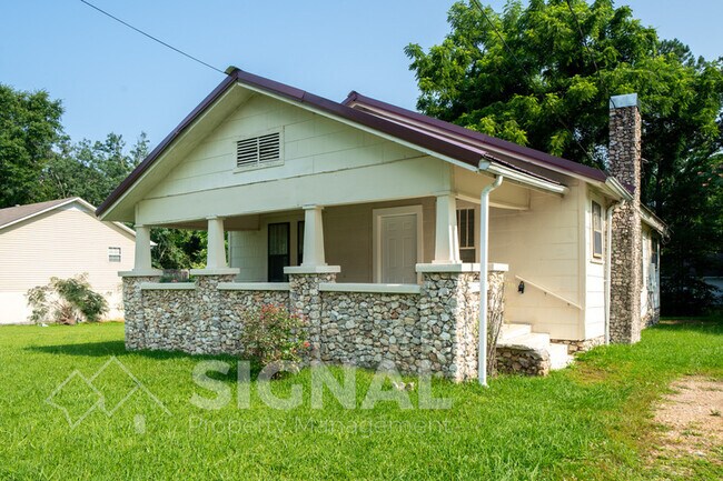 Foto del edificio - 104 21st Ave NW